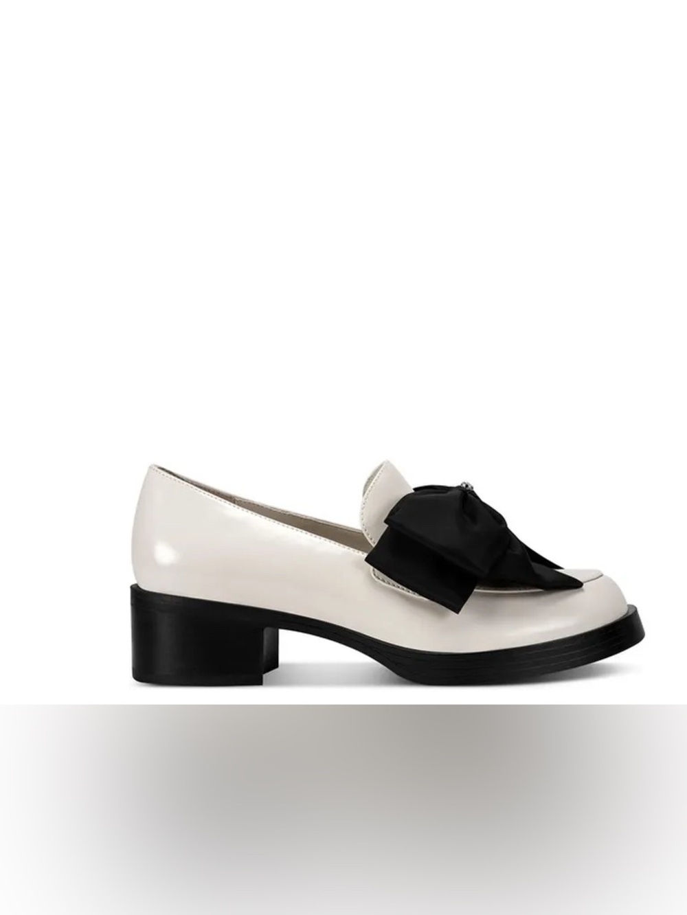 Karl Lagerfeld Cream Patent Loafer with Black Bow - Picture 2 of 12